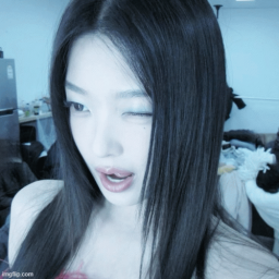Discovery icon for ∿ ྀིྀ🪡₊ yeri. ⋆𝄢 Discord server